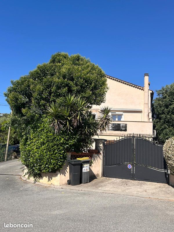 Maison 5 pièces 166 m² · à Grasse · 166 m² · 549 000 €