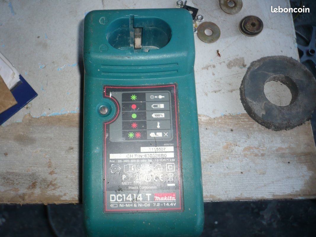 Chargeur de bat. Makita dc1414t (image 1)