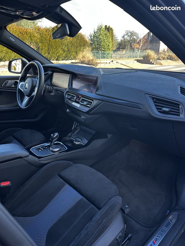 BMW Série 1 (F40) M135i xDrive 2.0 i 306 ch Performance (image 16)