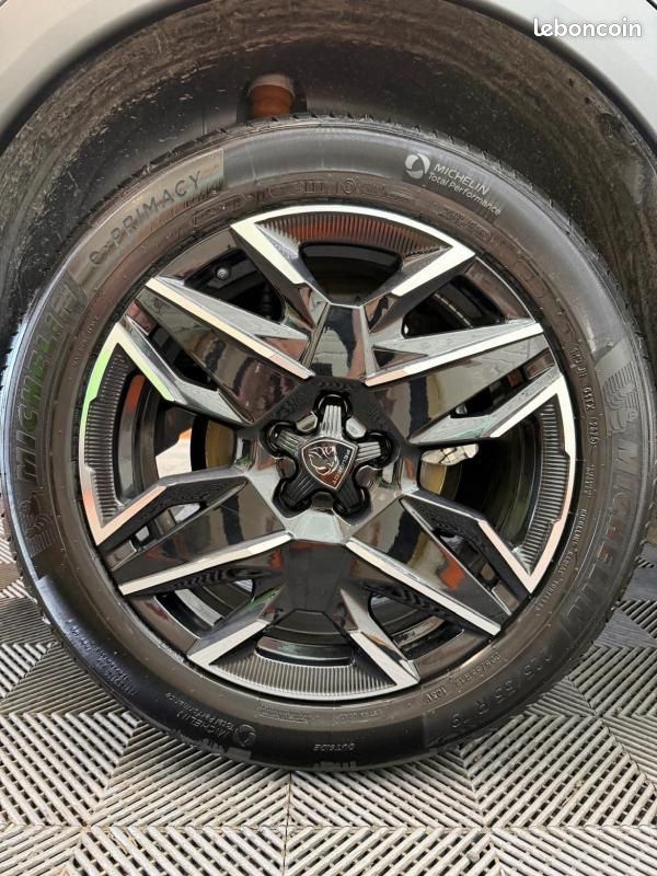 Peugeot 3008 (3) 1.2 HYBRID 145 ALLURE E-DCS6 PACK VISION 360 (image 14)