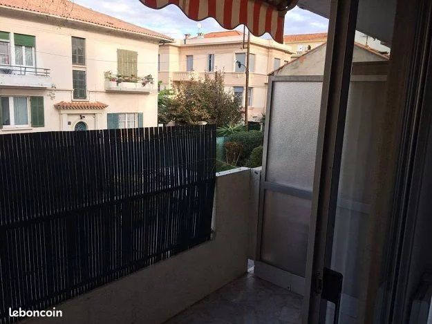 Appartement 1 pièce 27 m² · à Vallauris · 27 m² · 590 €/mois