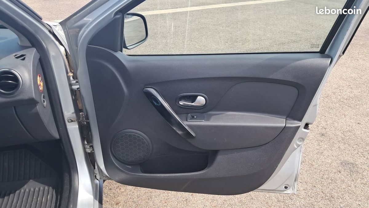 Dacia Sandero 1.0 ECO-G 100 Stepway Confort (image 24)