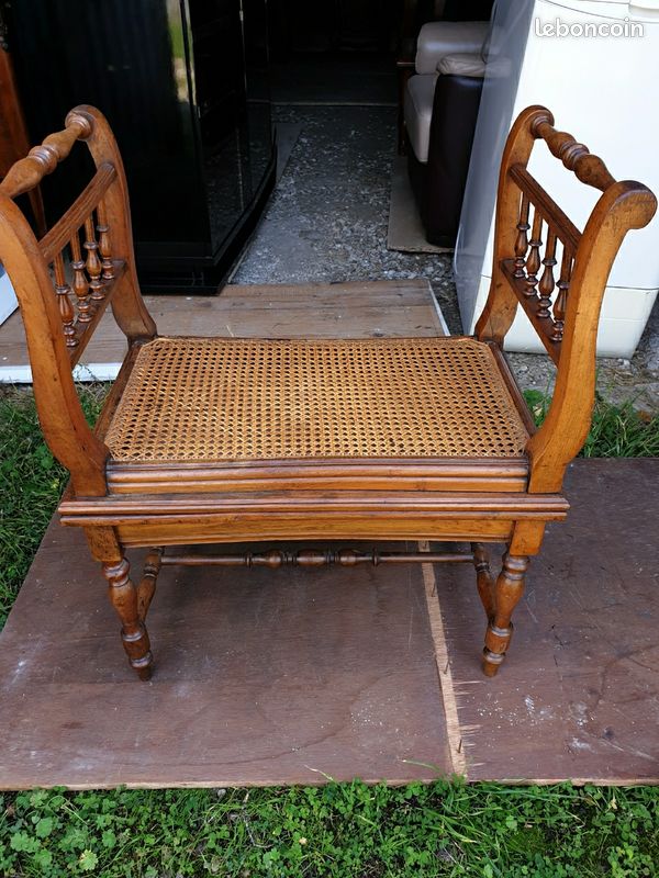 Banc en cannage / bidet ancien (image 1)