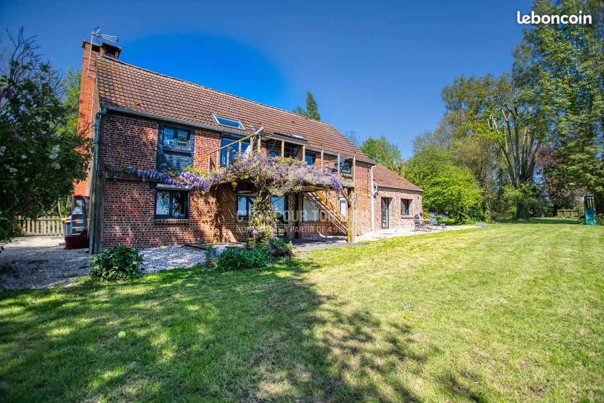 Maison 7 pièces 170 m² · à Steenvoorde · 170 m² · 395 000 €