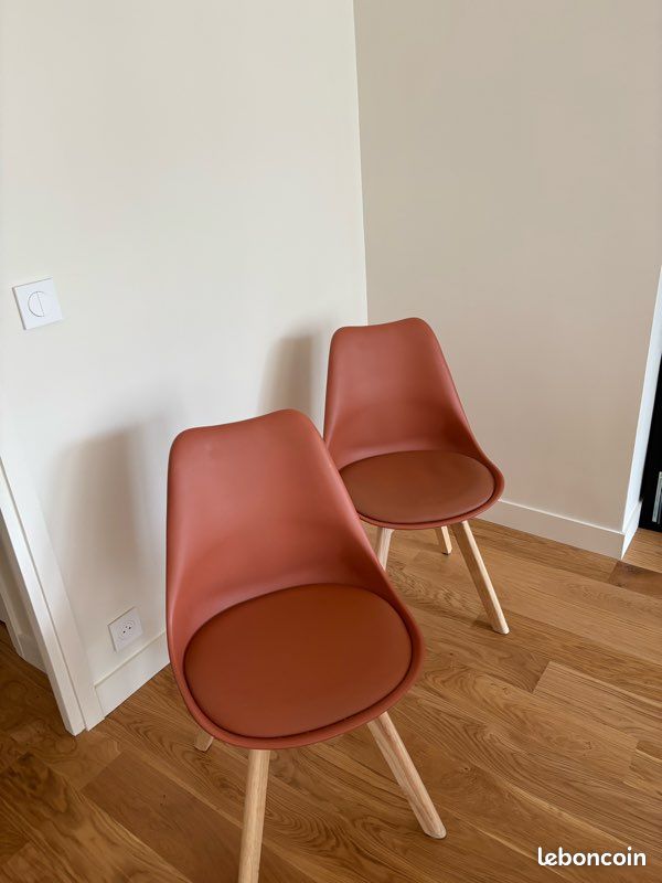 4 Chaises pour table à mange type scandinave (image 2)