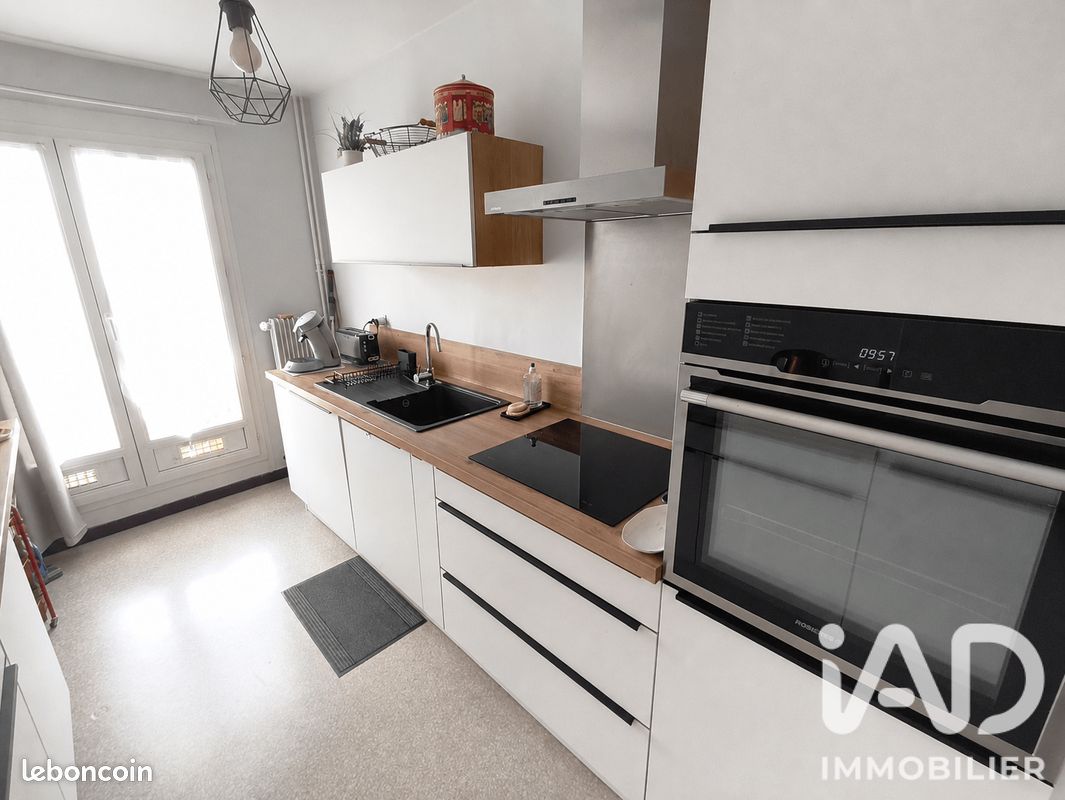 Appartement 4 pièces 94 m² · à Chartres · 94 m² · 129 900 €