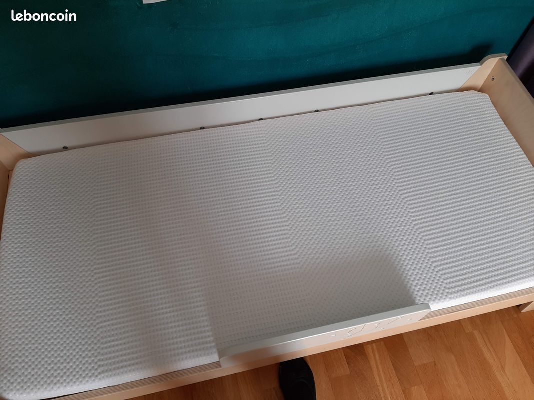 Lit enfant (junior), couette, matelas et linge de lit (image 2)