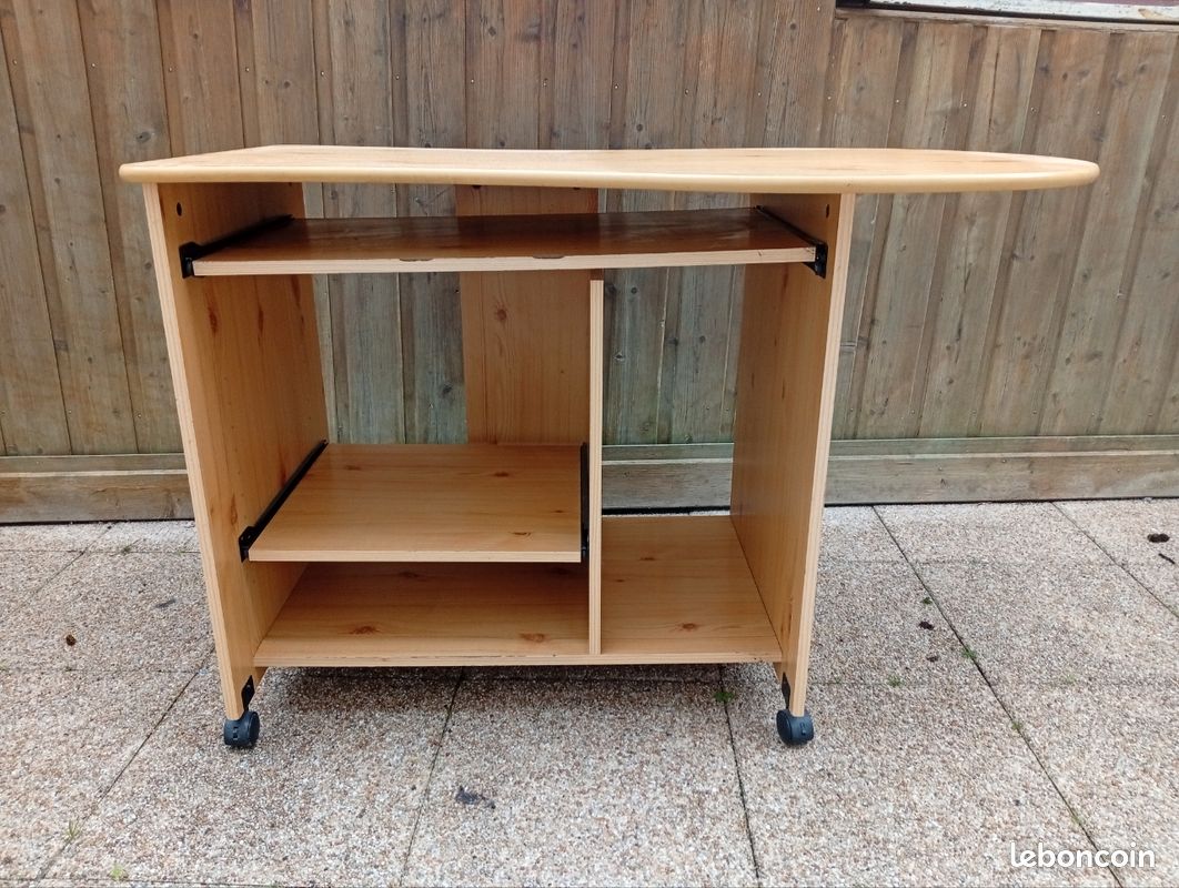 Bureau (image 2)