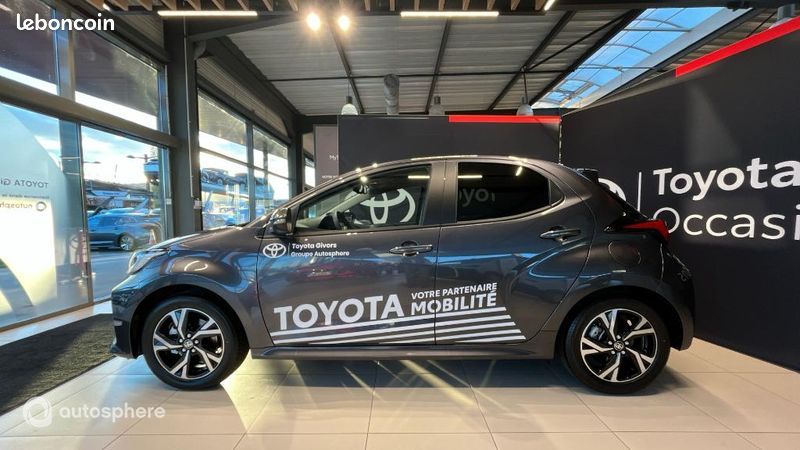 Toyota Yaris 116h Design 5p MY25 (image 8)