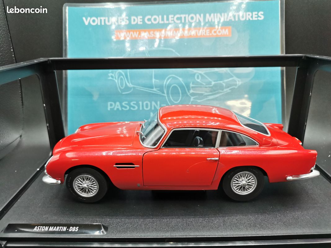 ASTON MARTIN DB5 BREAK Bleu PROVENCE MOULAGE 1:43 léger défaut default EUR 99,95 - FR