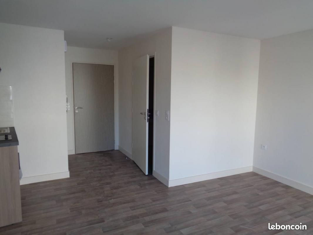Studio 1 pièce 27 m² - Brive-la-Gaillarde 19100 (image principale 5)