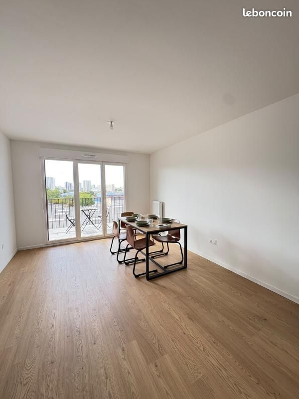 Appartement 2 pièces 45 m² · à La Courneuve · 45 m² · 1 040 €/mois