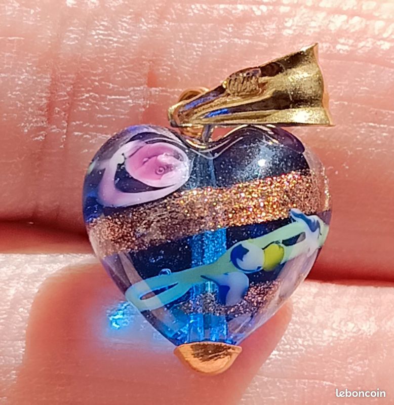 Pendentif Coeur En Or 18 Carats (750/1000) Avec Pierre Bleue - 1,75g - Occasion