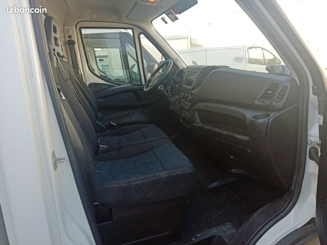 Iveco daily 35c14 frigorifique - hayon - 12 m3 - porte laterale - frcx - 136ch - 24 990 (image 7)