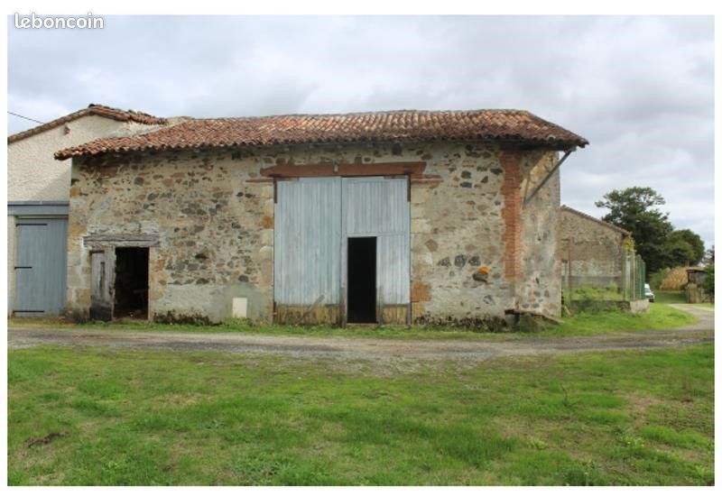 Maison 1 pièce 110 m² · à Bellac · 110 m² · 35 000 €