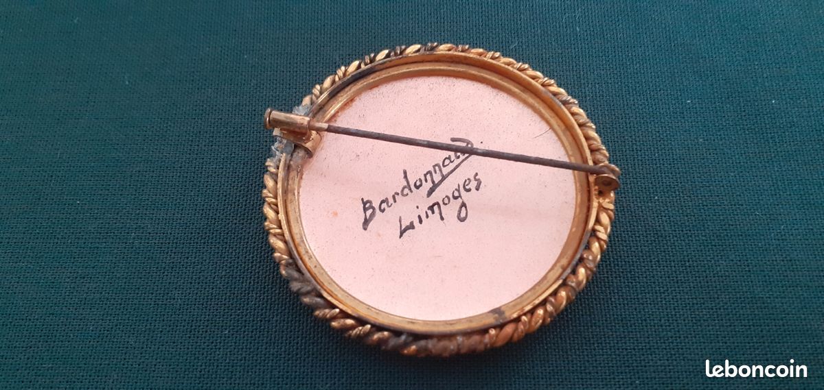 Ancienne Broche émaillée Blason De Molsheim Par Augis Lyon - Collection Vintage