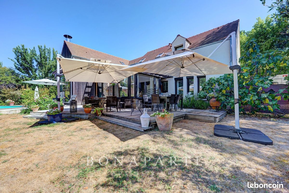 Maison 8 pièces 235 m² · à Rochefort-en-Yvelines · 235 m² · 737 000 €