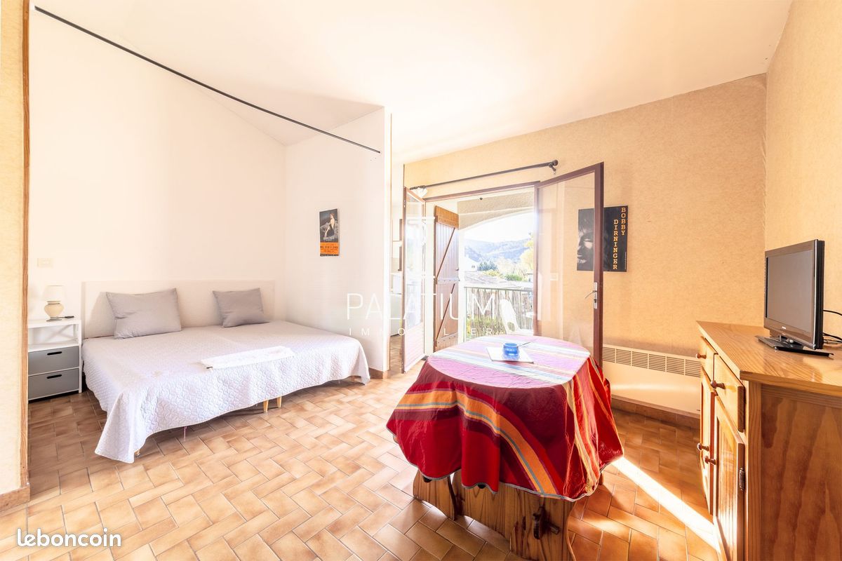 Appartement 1 pièce 29 m² · à Gréoux-les-Bains · 29 m² · 94 900 €