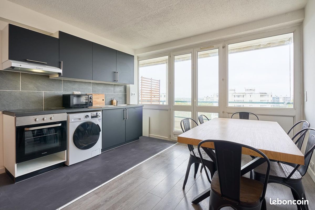 Appartement 7 pièces 128 m² · à Mérignac · 128 m² · 250 000 €