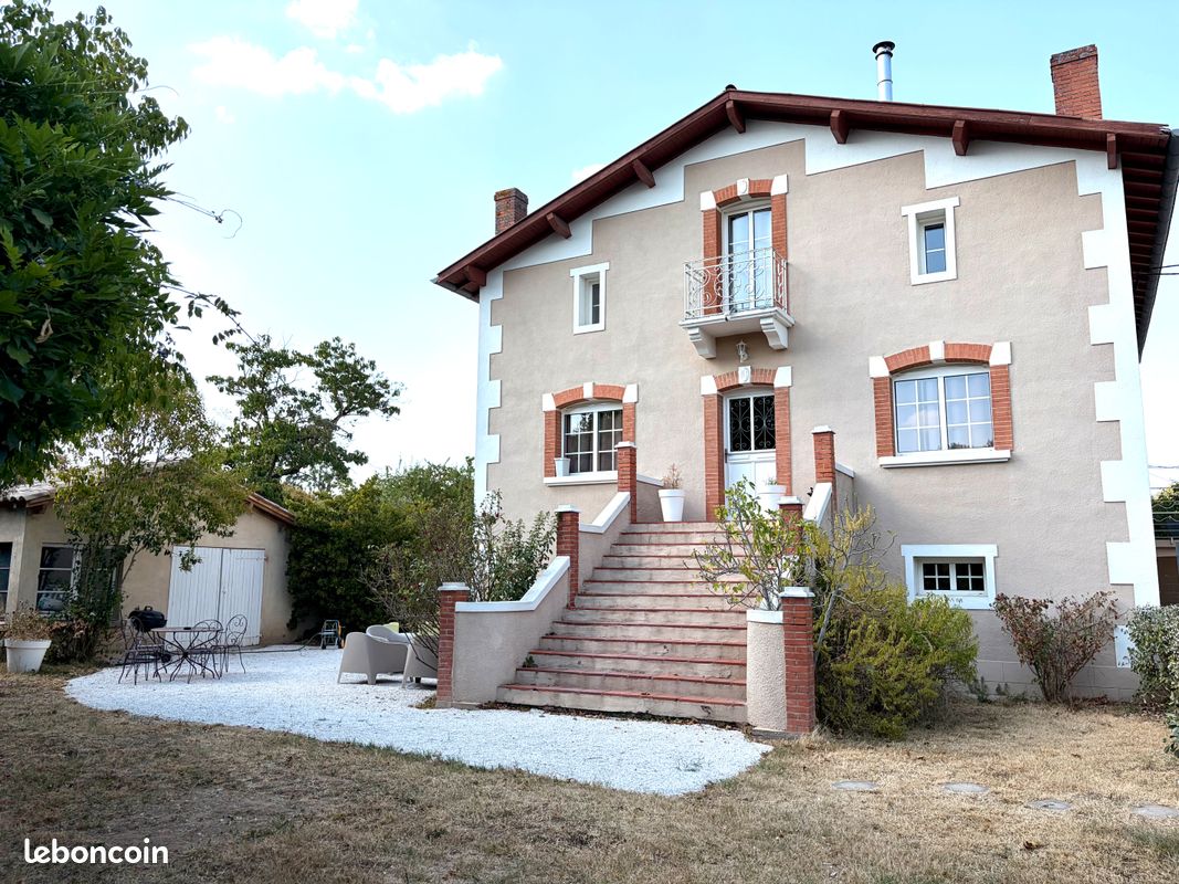 Maison 15 pièces 300 m² · à Bessières · 300 m² · 490 000 €