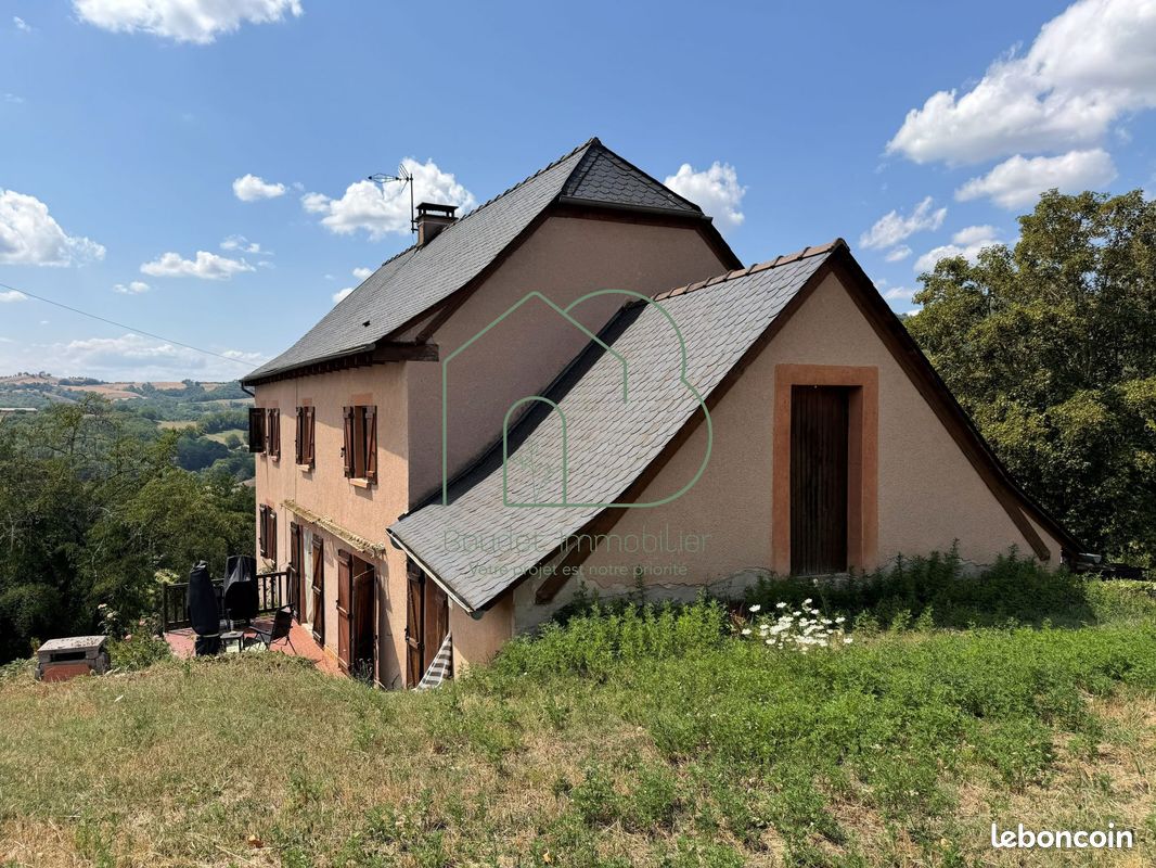 Maison 6 pièces 175 m² · à Conques-en-Rouergue · 175 m² · 190 000 €