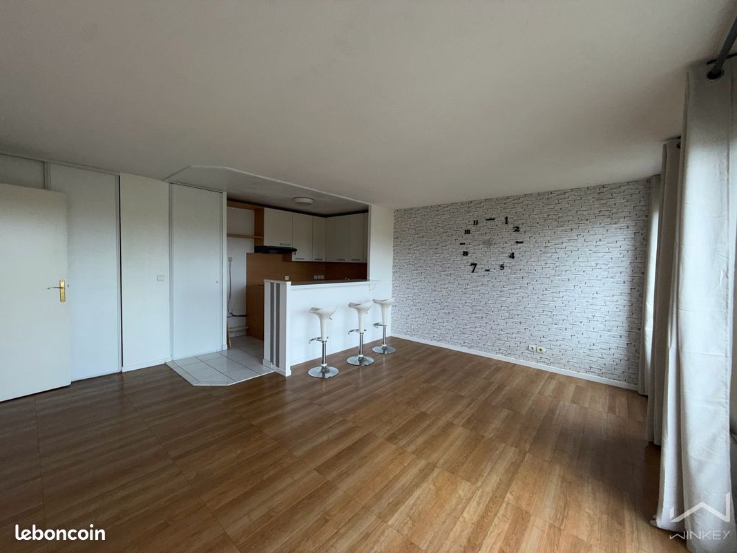 Appartement 2 pièces 44 m² · à Corbeil-Essonnes · 44 m² · 800 €/mois