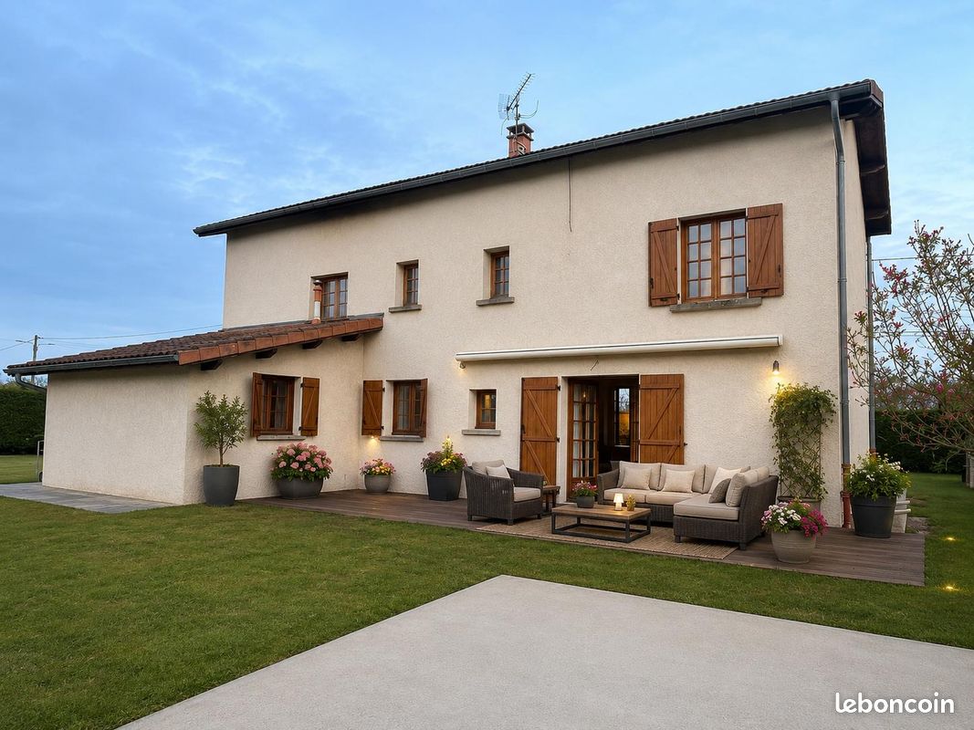 Maison 5 pièces 155 m² · à Charvieu-Chavagneux · 155 m² · 369 000 €