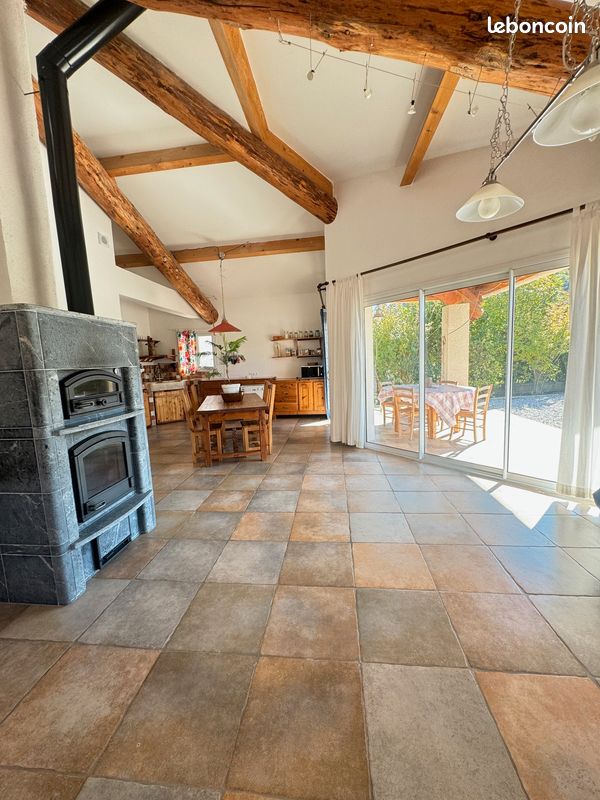 Maison 5 pièces 176 m² · à Château-Arnoux-Saint-Auban · 176 m² · 457 000 €