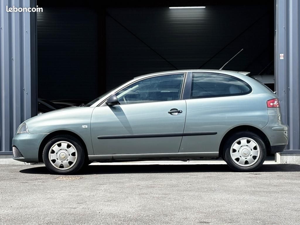 SEAT IBIZA 6L - 1.4i 16V - 75ch - Stella Phase 1 (image 23)