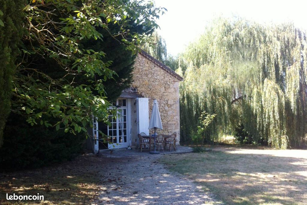 Location gîte proche de LARRESSINGLE et VIC FEZENSAC (image 1)