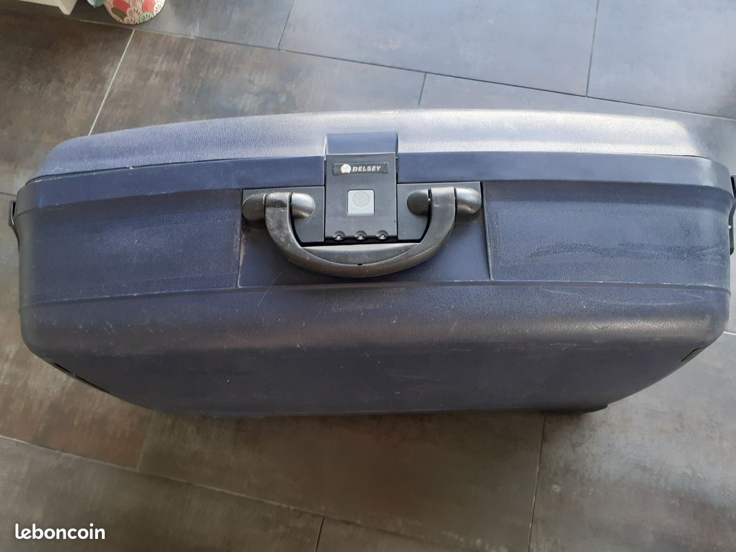 Valise rigide DELSEY grand format - Accessoires & Bagagerie Valise rigide DELSEY grand format - Accessoires & Bagagerie