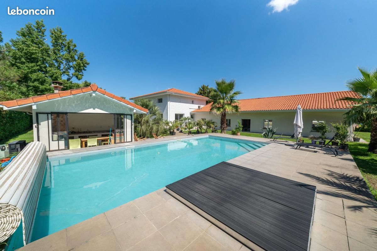 Maison 7 pièces 240 m² · à Biscarrosse · 240 m² · 899 000 €