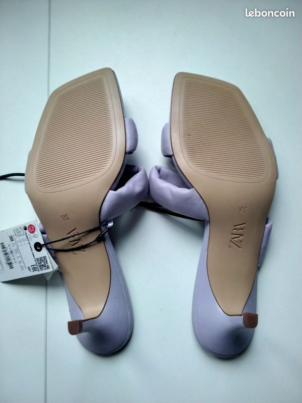 Sandales Rouges à Talon Rond Zara - Taille UK 3 (neuves Avec étiquettes)
