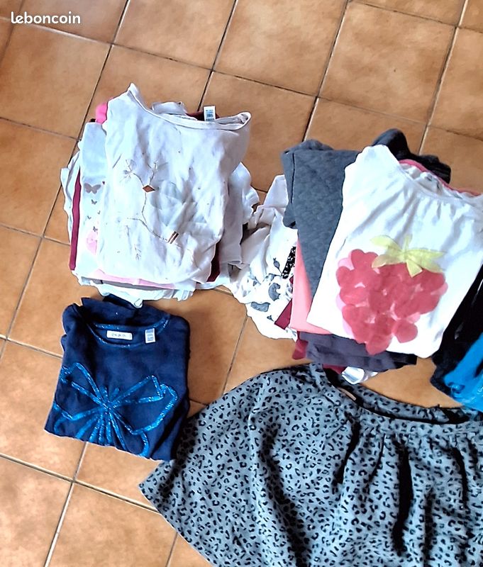 Lot de 31 vêtements été automne filles Taille 12 ans (image 6)