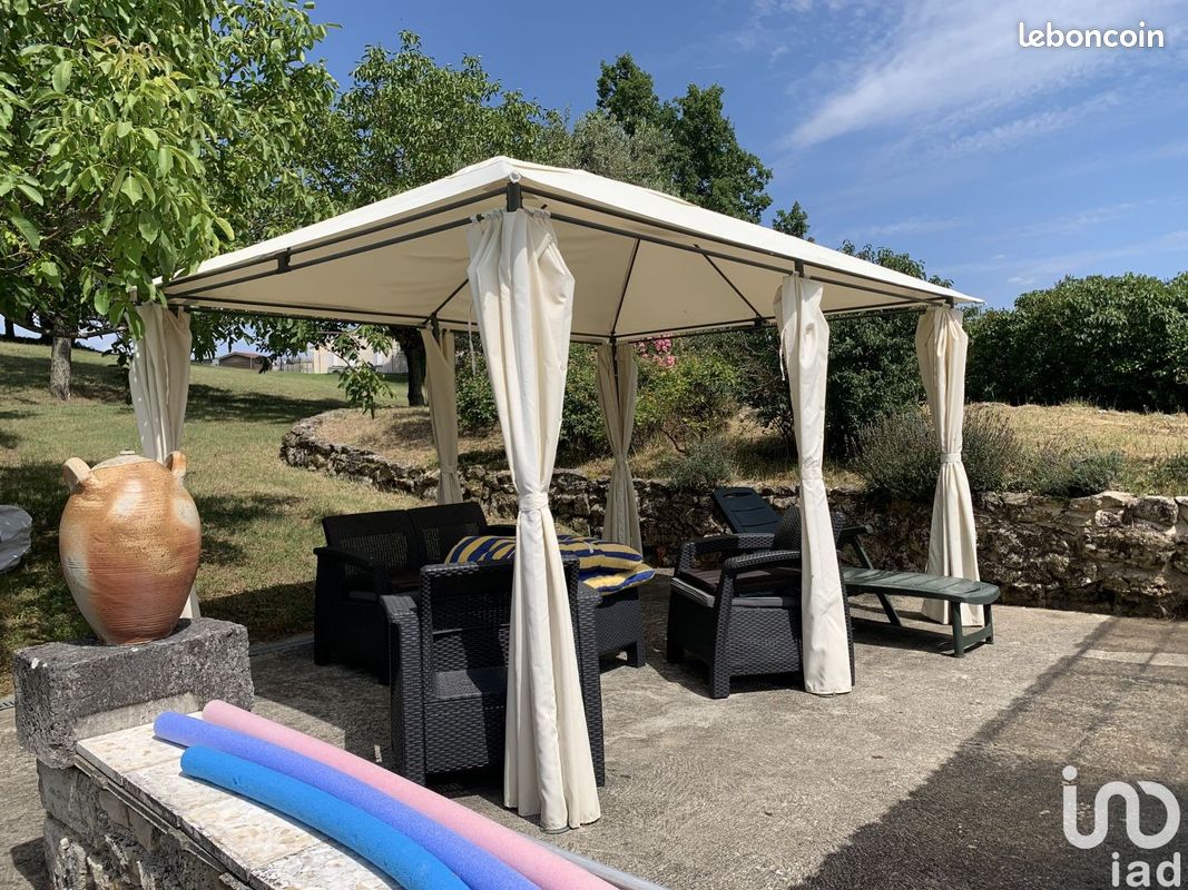 Propriété 13 pièces 280 m² - Bourg-Charente 16200 (image principale 8)