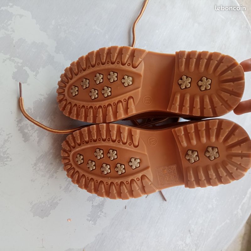 Chaussures pour enfants (image 1)