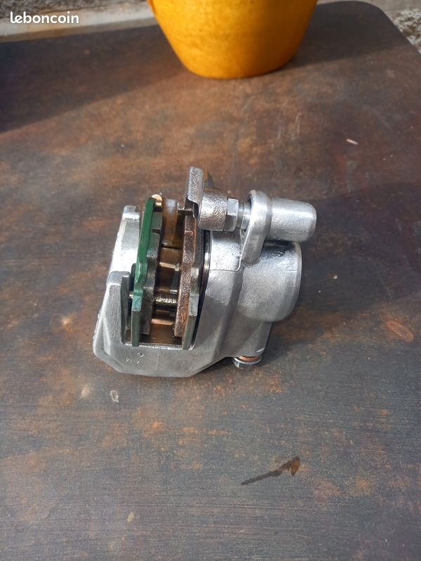 Maître cylindre arrière Yamaha xv 500 (image 2)