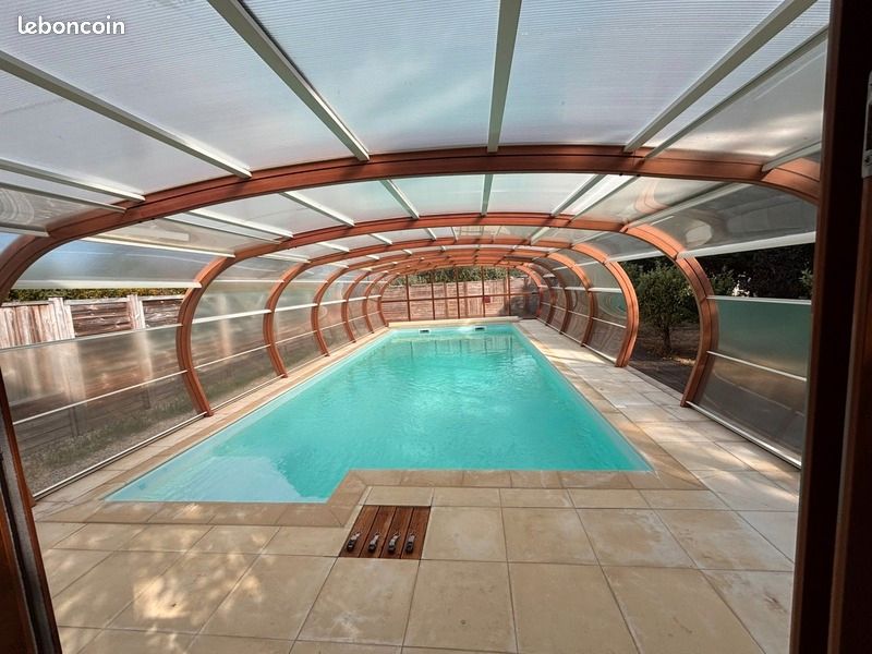 Maison 7 pièces 217 m² · à Antran · 217 m² · 379 800 €