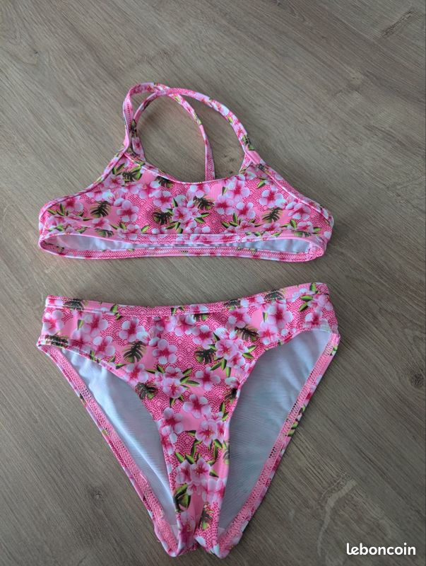 Maillot de bain 2 pièce 7/8 ans decathlon (image 1)