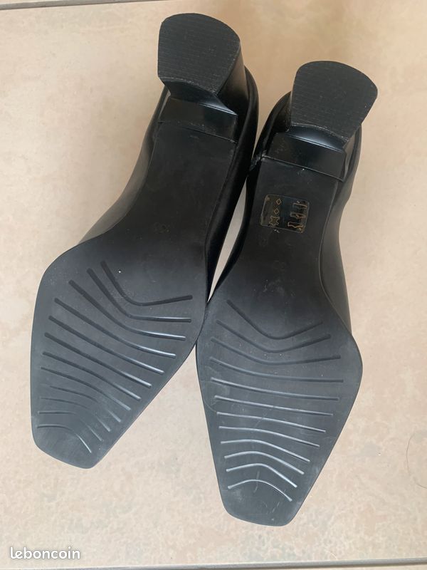 Chaussures noires neuves talon 5cm T36 (image 5)