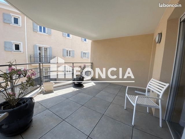 Appartement 4 pièces 87 m² · à Saint-Raphaël · 87 m² · 1 381 €