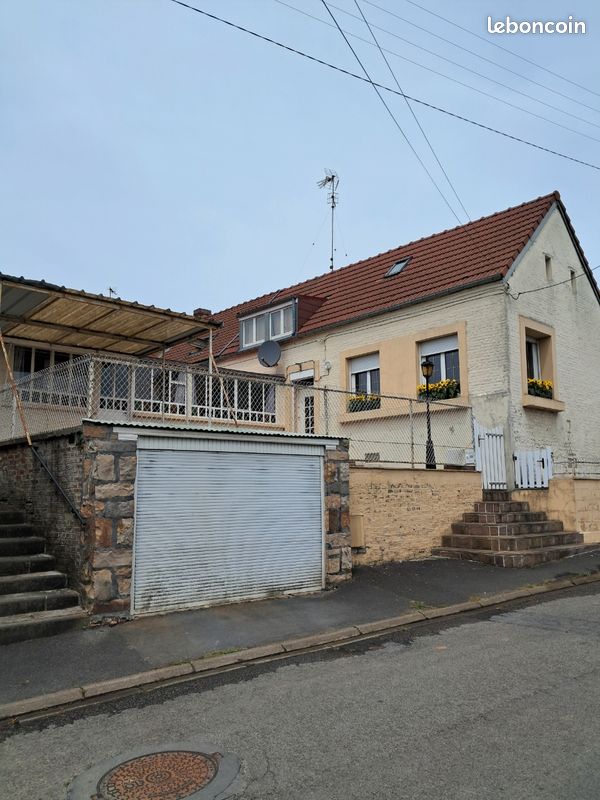 Maison 5 pièces 96 m² · à Solesmes · 96 m² · 79 000 €