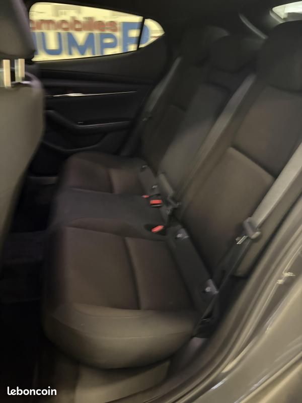 Mazda 3 2.0 e-Skyactiv-X Mild-Hybrid (image 10)