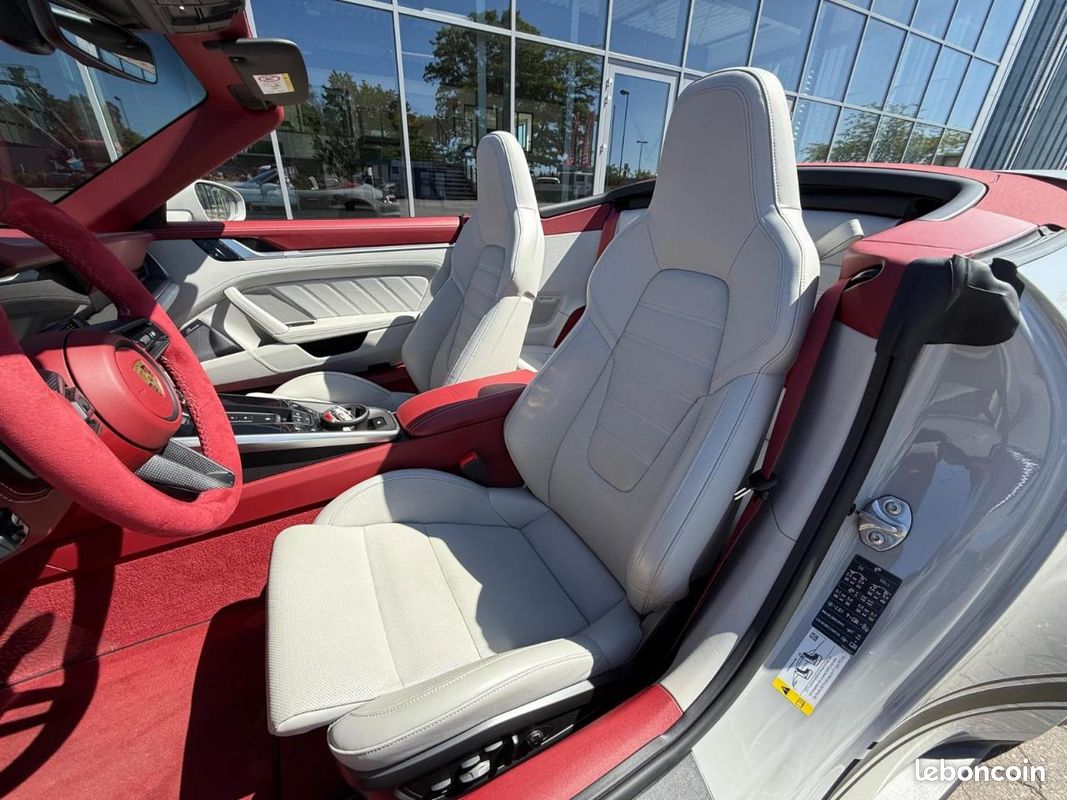 PORSCHE 911 992 Turbo S Cabriolet Exclusive Kreide/Lift/Burmester 3.8i 650 PDK (image 13)