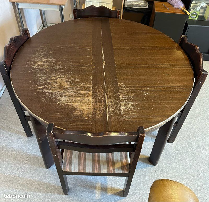 Table en bois + 5 chaises (image 3)