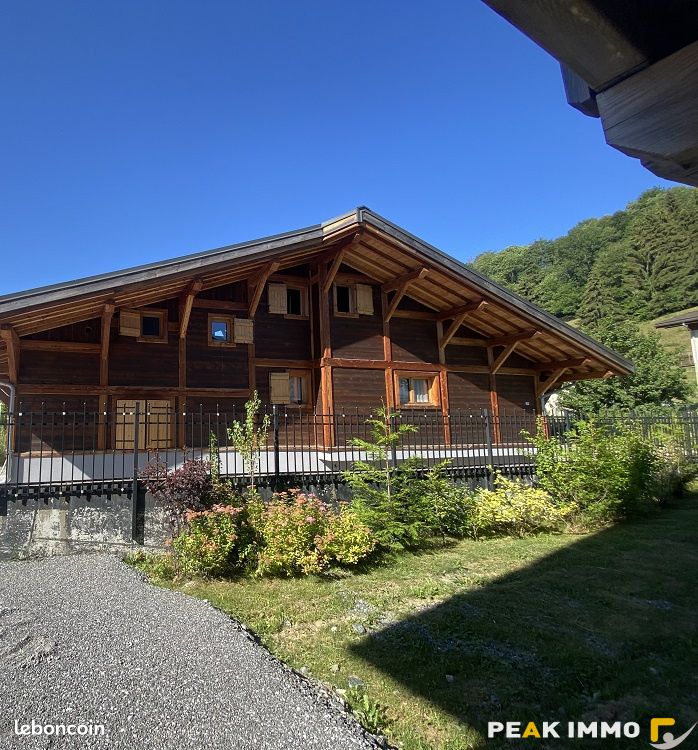 Maison 6 pièces 165 m² · à Demi-Quartier · 165 m² · 1 260 000 €