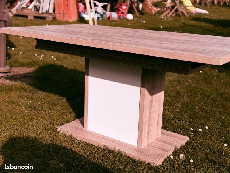 Table à manger (image 1)