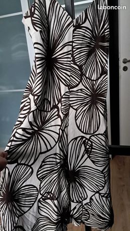 Robe Zara Fille 10 Ans (taille 140) - 55% Lin, 45% Coton, Motif Africain, écru Et Noir, Très Bon état