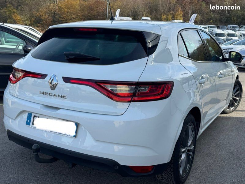 Renault megane 4 tce 100ch faibles kms crit’air 1 gps (image 2)