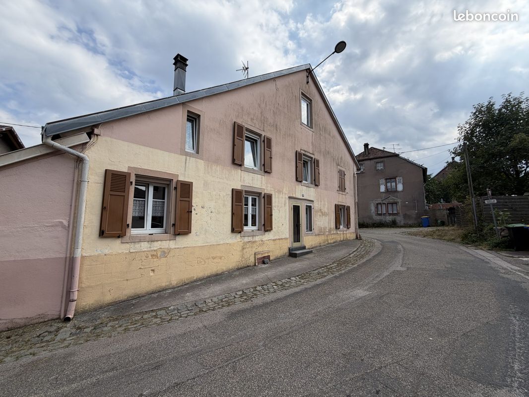 Maison 5 pièces 105 m² · à Saales · 105 m² · 48 500 €